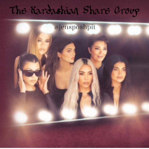 10/30 ๐ซถ I'm Featured Today
as KIM!! ๐๐ผ - Picture 2 of 10